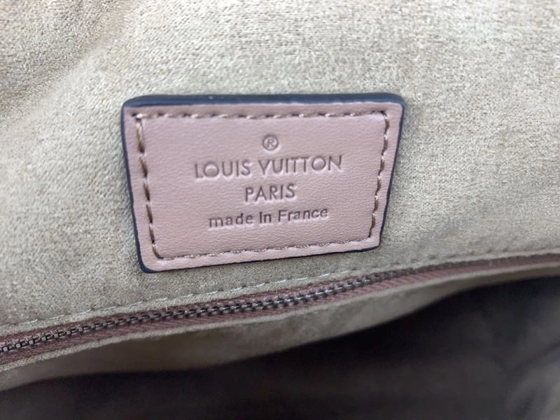 Louis Vuitton Hobo Bags Breathable 79811