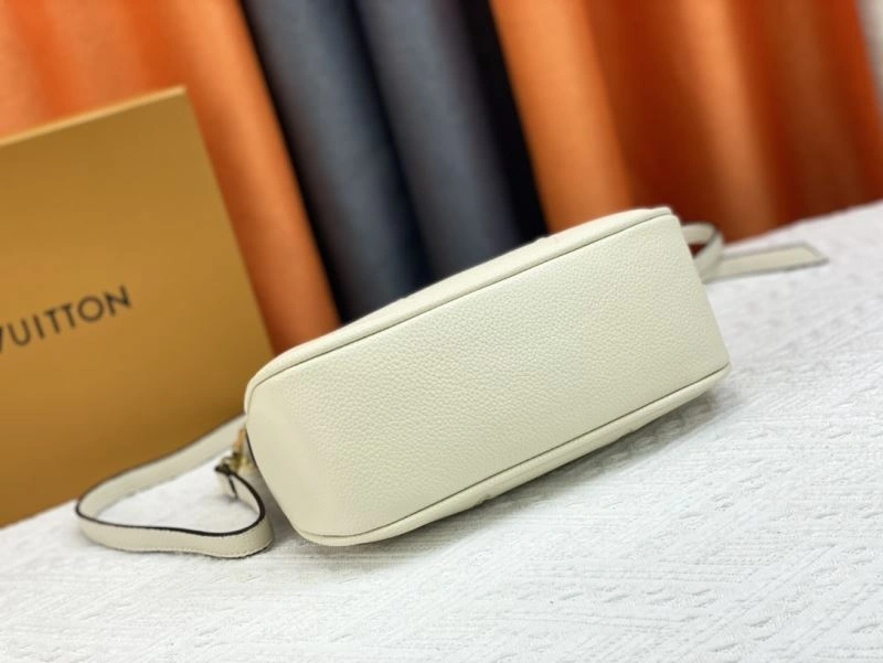 Louis Vuitton Hobo Bags Unisex 79808