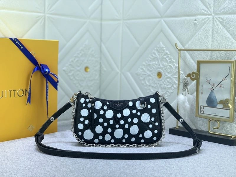 Louis Vuitton Hobo Bags Bold 79805