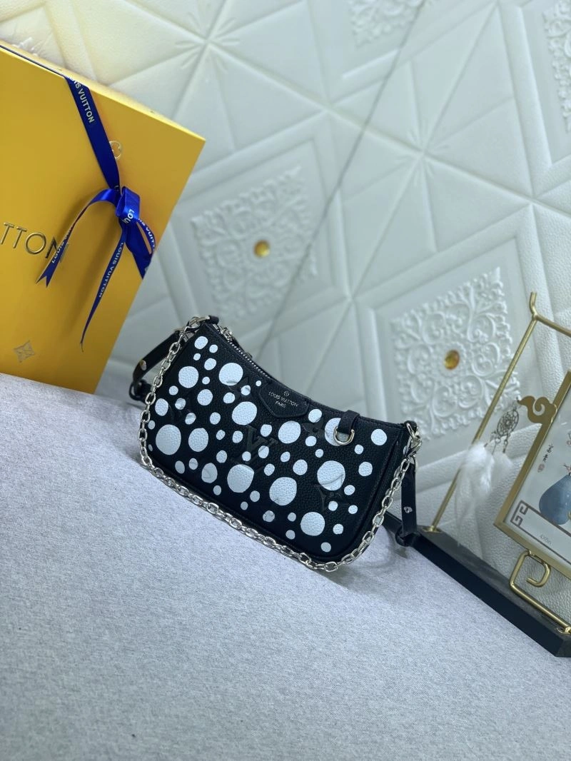 Louis Vuitton Hobo Bags Bold 79805