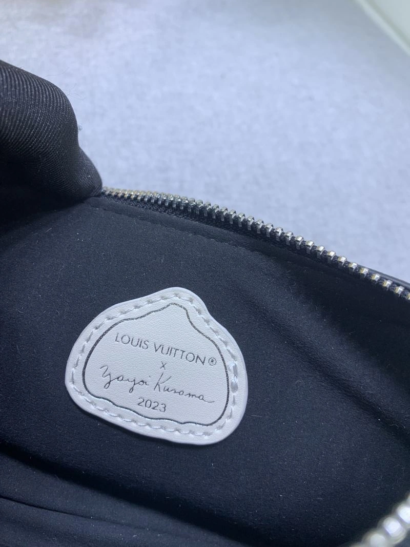 Louis Vuitton Hobo Bags Bold 79805