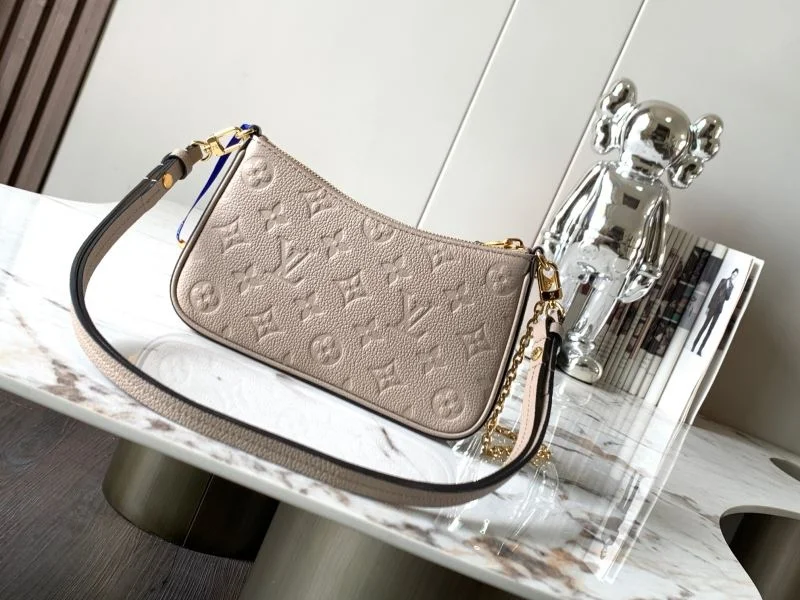 Louis Vuitton Hobo Bags UrbanChic 39761