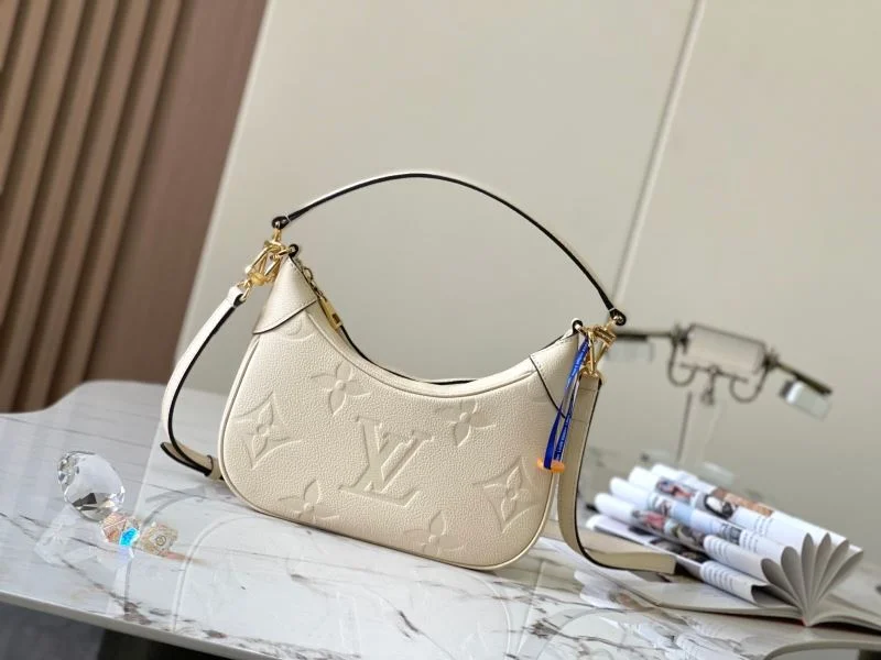 Unisex Louis Vuitton Hobo Bags 39781