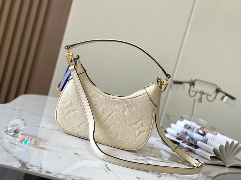 Unisex Louis Vuitton Hobo Bags 39781