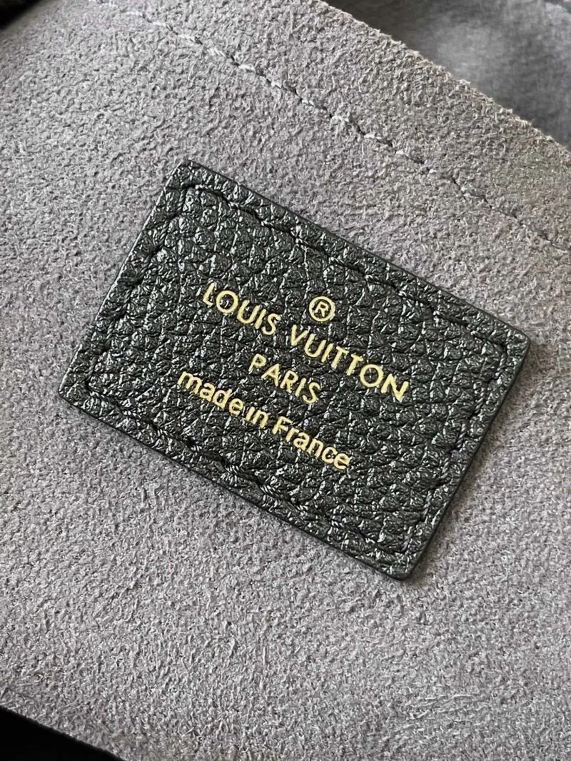 SunProtective Louis Vuitton Hobo Bags 39754