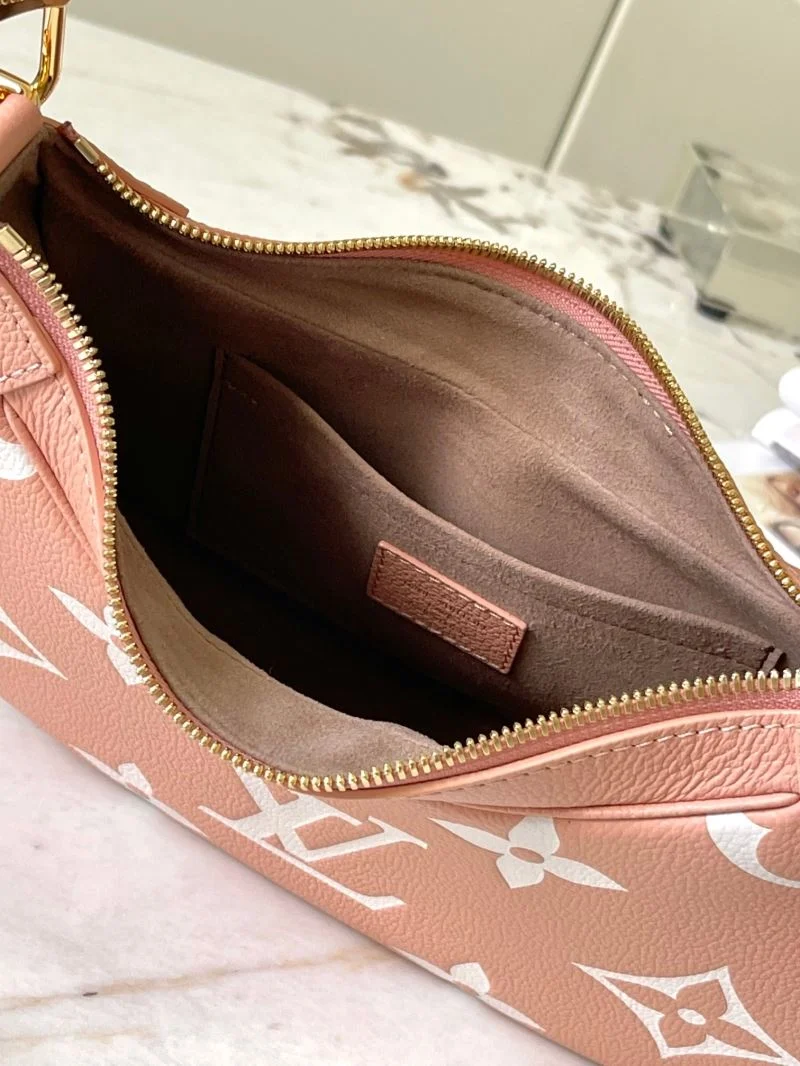ZipUp Louis Vuitton Hobo Bags 39757