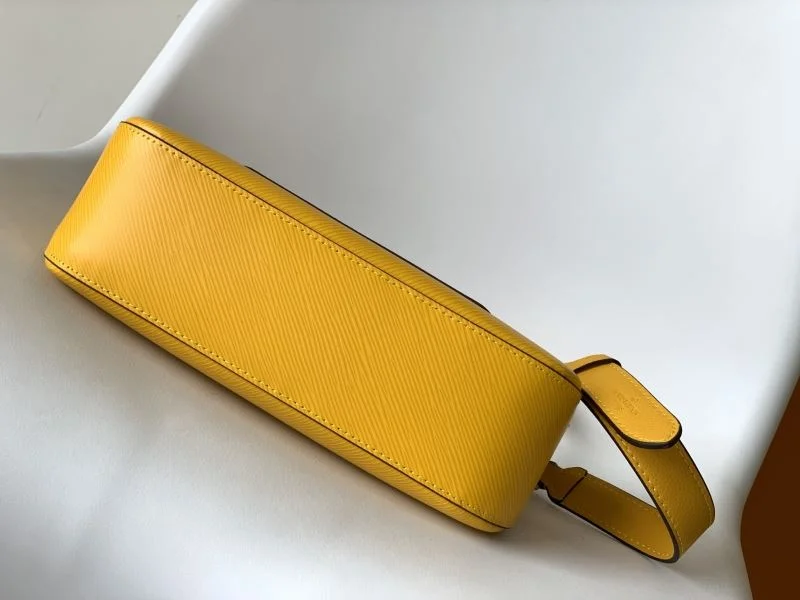 MoistureWicking Louis Vuitton Hobo Bags 39810
