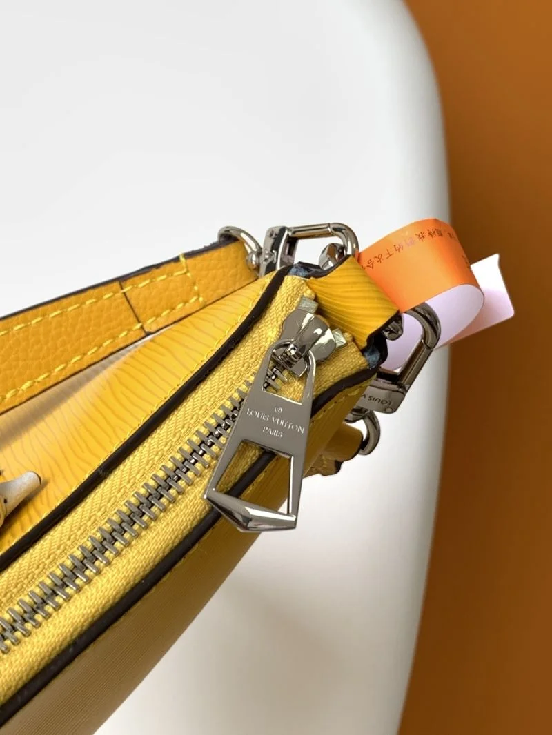 MoistureWicking Louis Vuitton Hobo Bags 39810