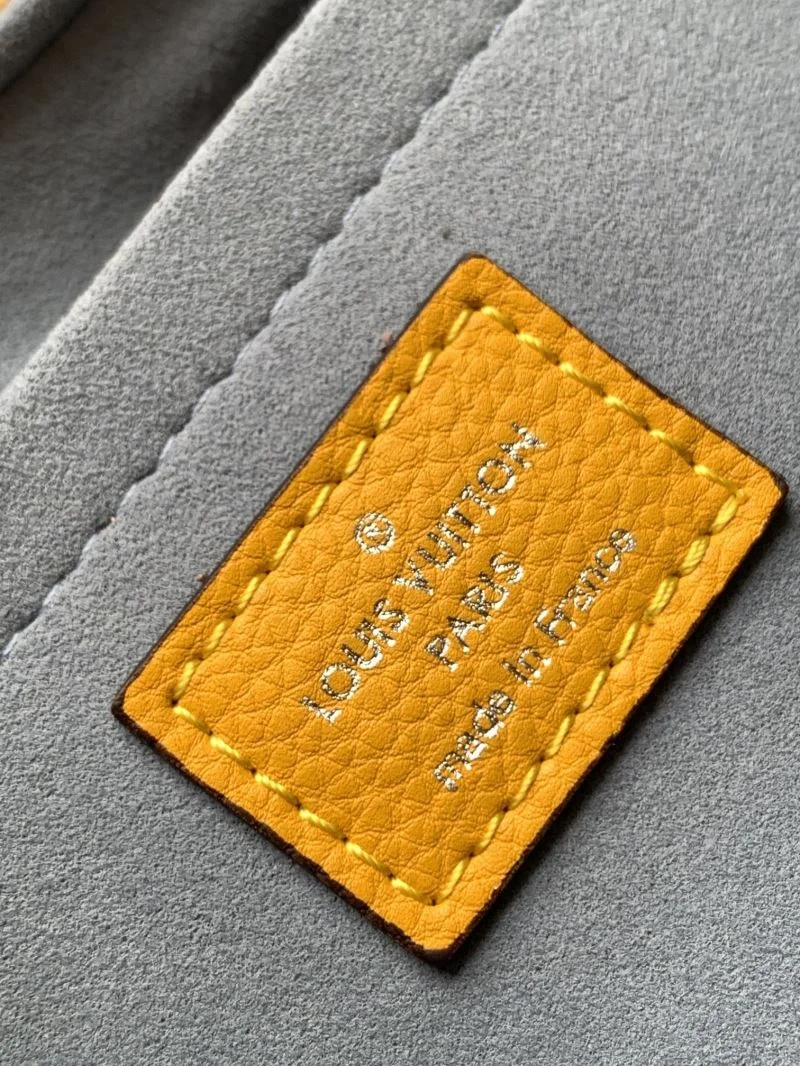 MoistureWicking Louis Vuitton Hobo Bags 39810