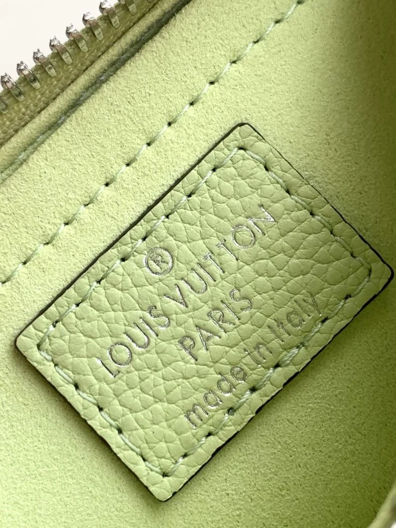Affordable Louis Vuitton Hobo Bags 39726