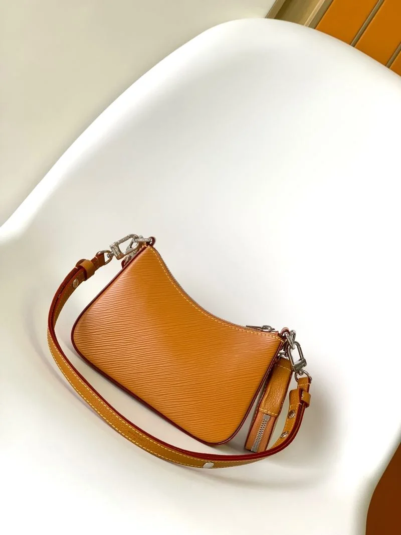 Louis Vuitton Hobo Bags Seasonal 39722