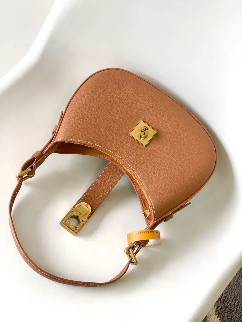 Refined Louis Vuitton Hobo Bags 39772
