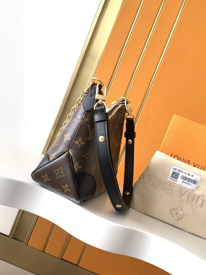 Thermal Louis Vuitton Hobo Bags 39720