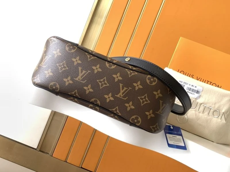 Thermal Louis Vuitton Hobo Bags 39720
