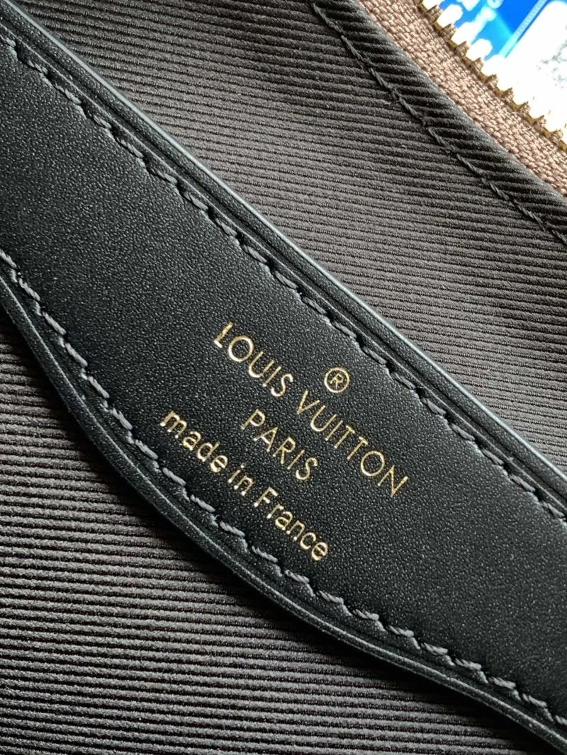 Thermal Louis Vuitton Hobo Bags 39720