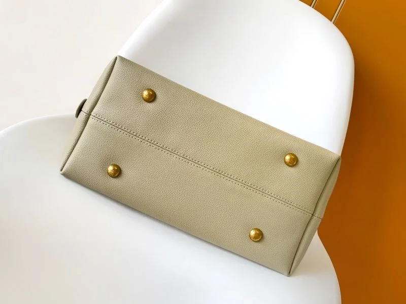TimelessDesign Louis Vuitton Hobo Bags 39756