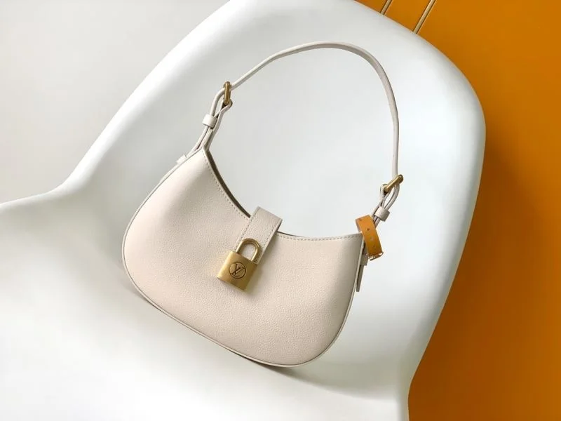 Fashionable Louis Vuitton Hobo Bags 39260