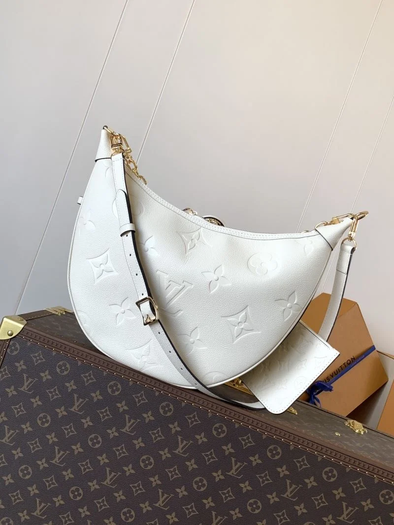 Bright Louis Vuitton Hobo Bags 39259