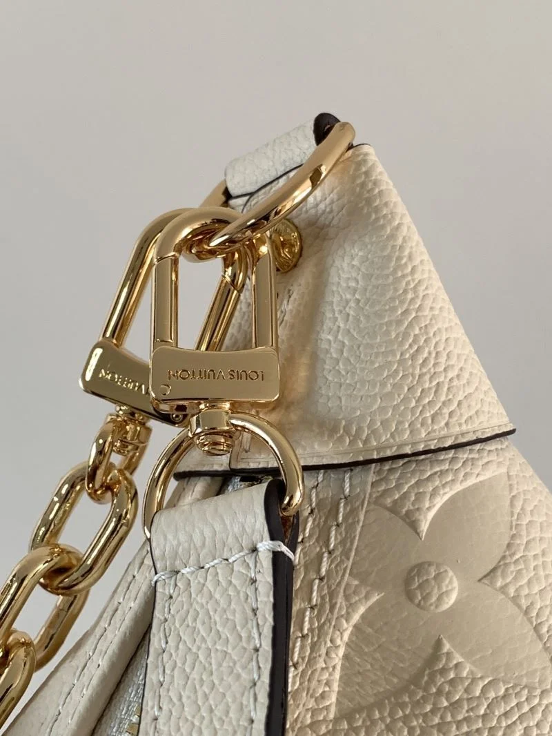Bright Louis Vuitton Hobo Bags 39259