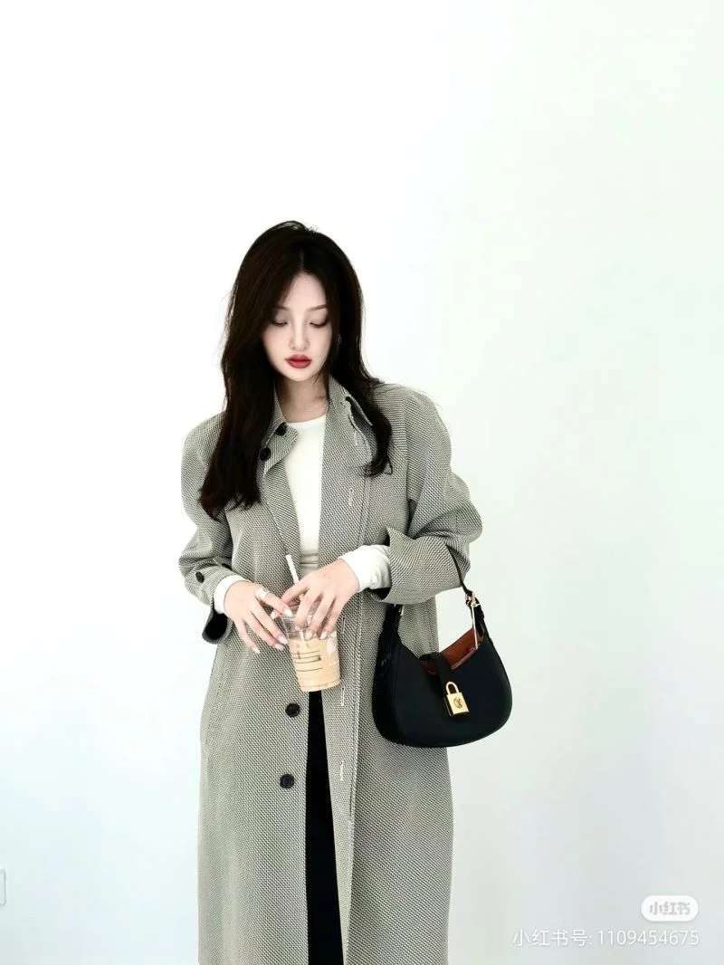 Louis Vuitton Hobo Bags Attractive 39270