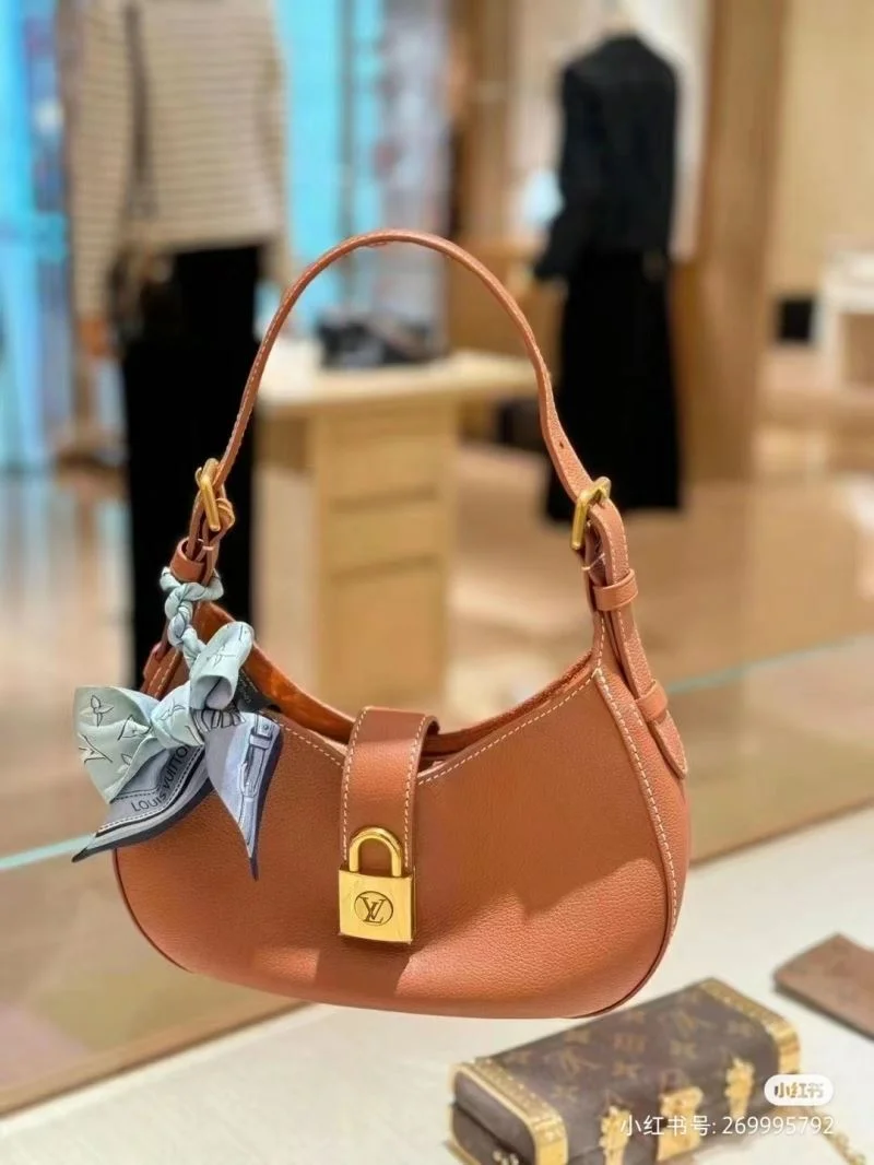 Louis Vuitton Hobo Bags Tailored 39253