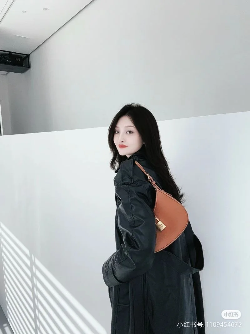 Louis Vuitton Hobo Bags Tailored 39253