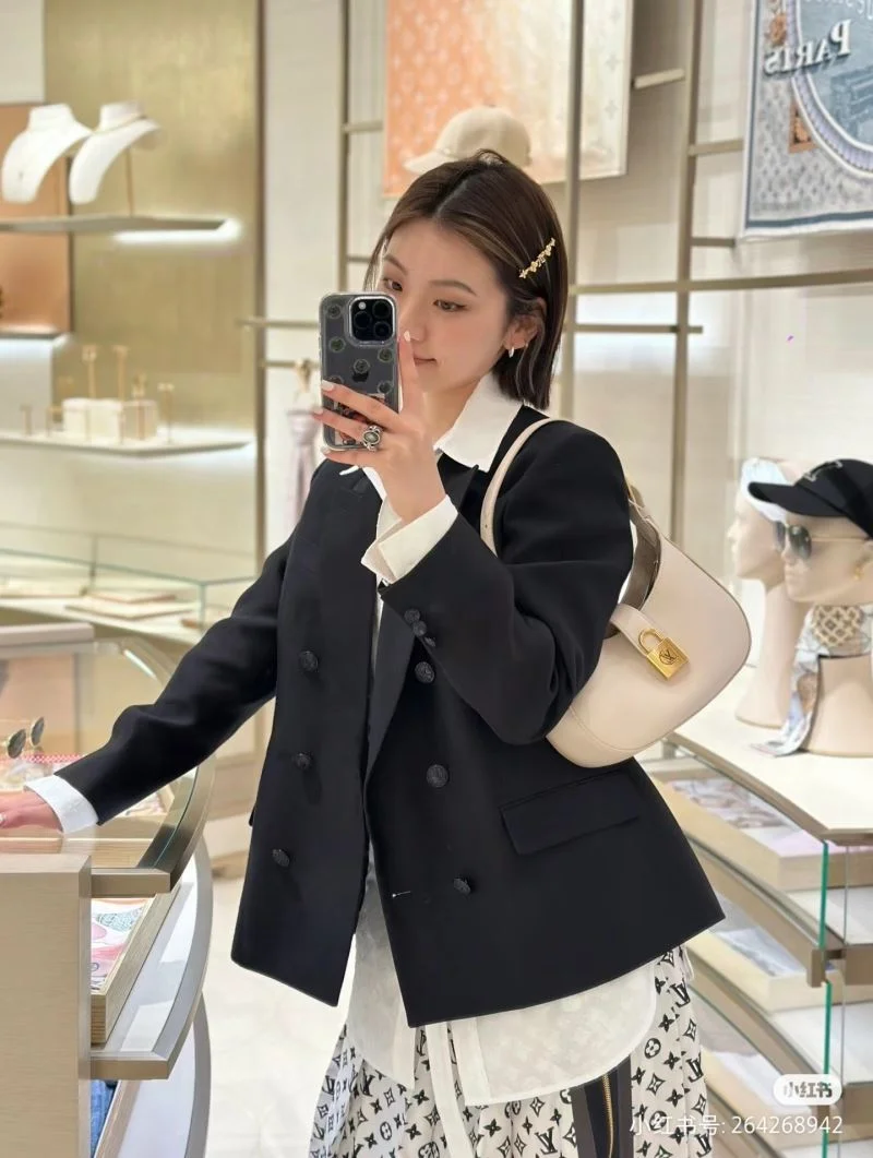 Louis Vuitton Hobo Bags SmartChoice 39269