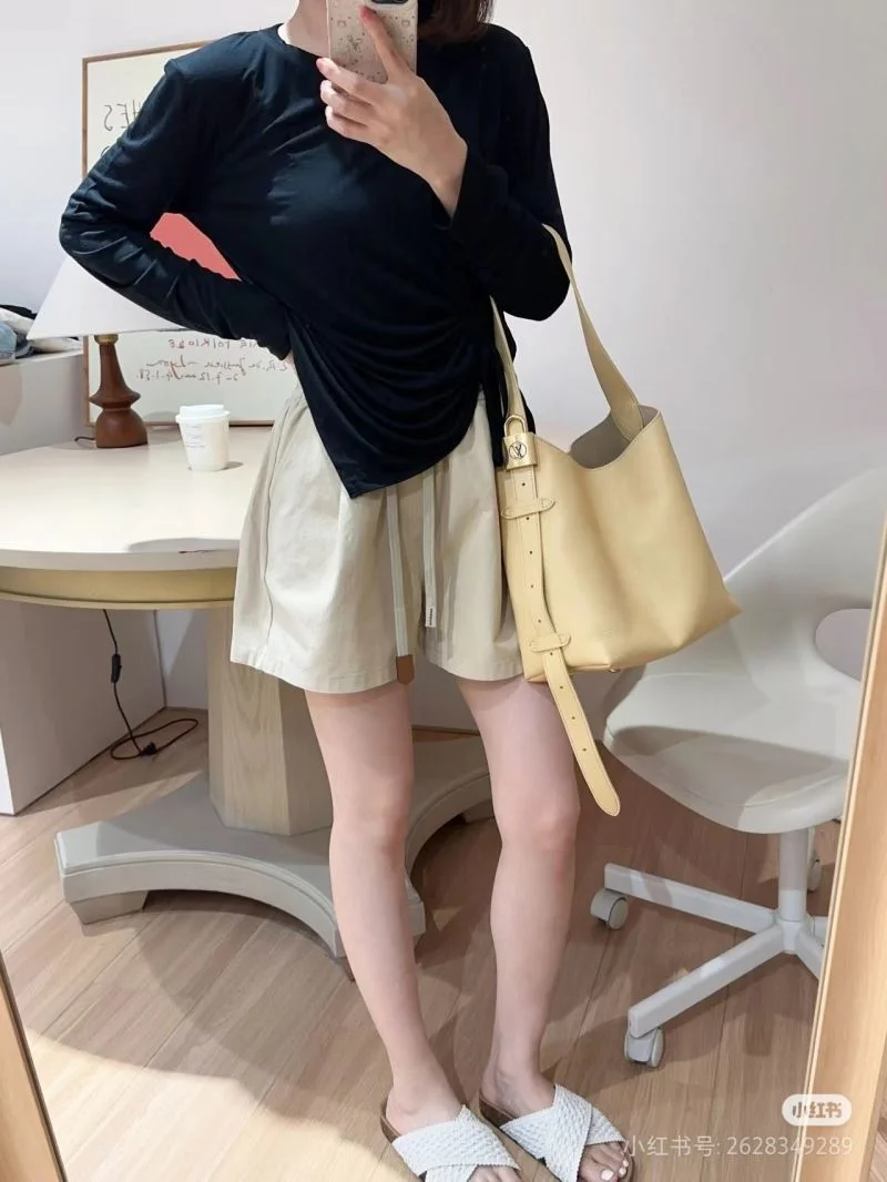 TravelReady Louis Vuitton Hobo Bags 39252