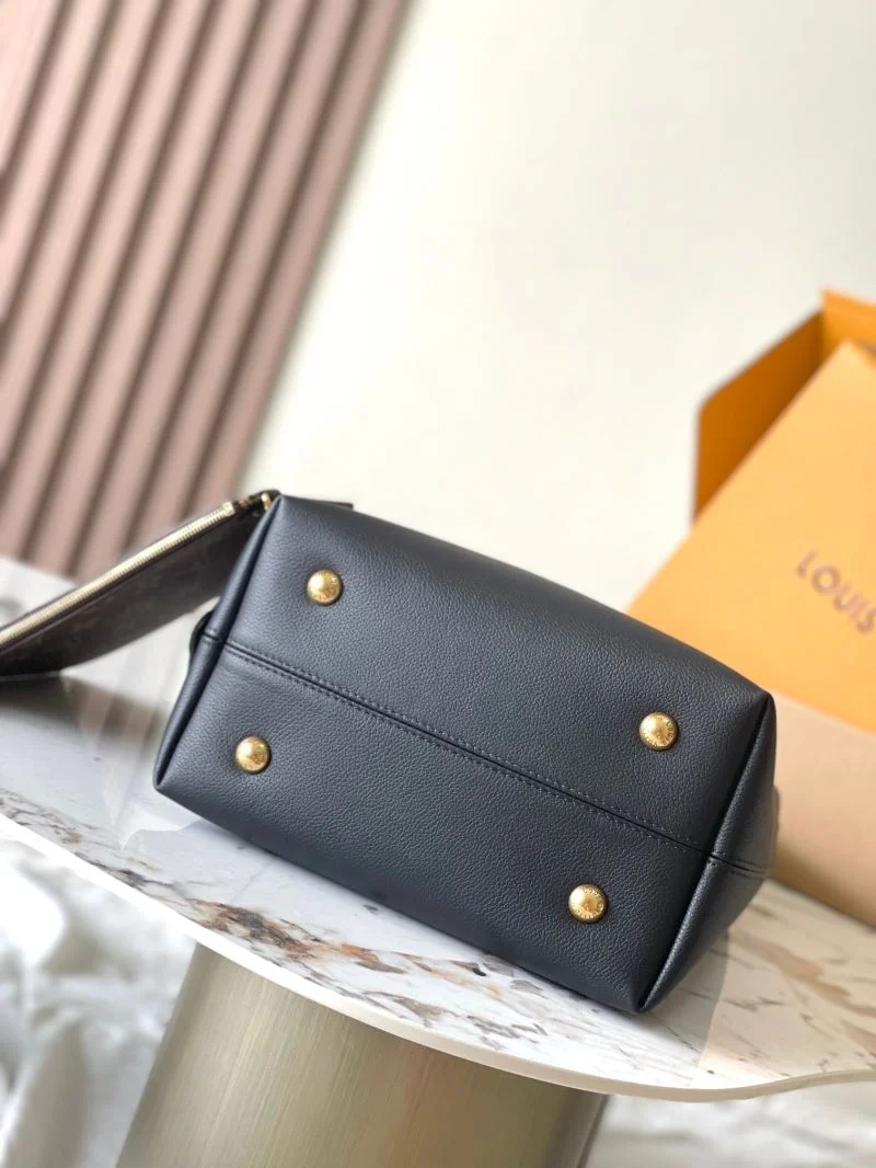 MoistureWicking Louis Vuitton Hobo Bags 39286