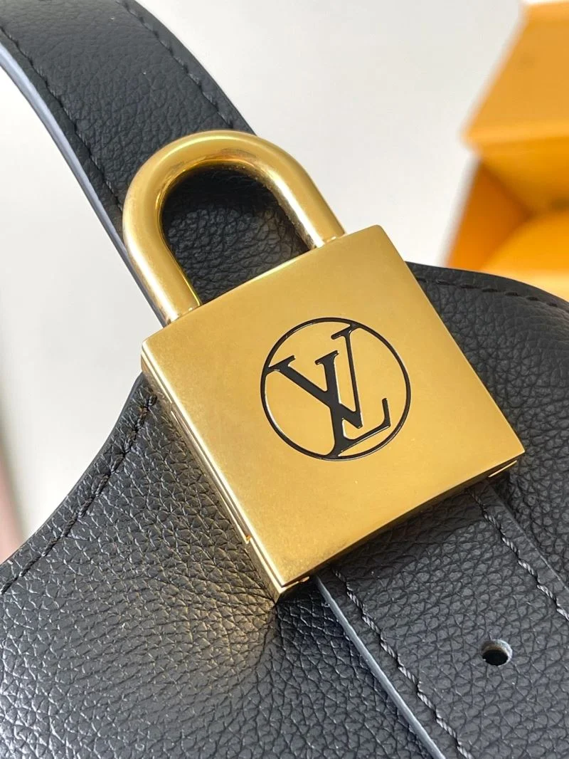 MoistureWicking Louis Vuitton Hobo Bags 39286