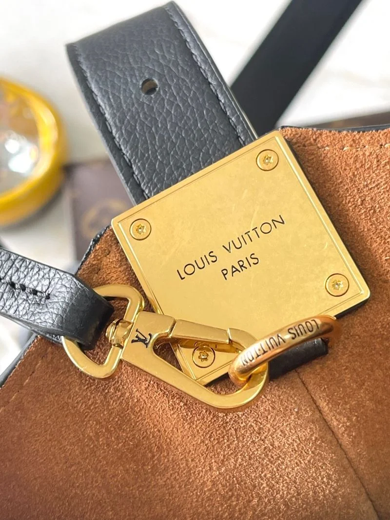 MoistureWicking Louis Vuitton Hobo Bags 39286