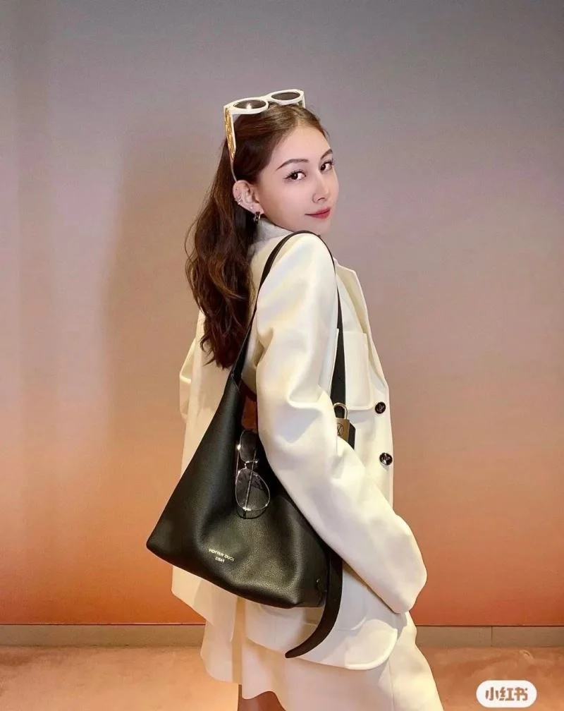 MoistureWicking Louis Vuitton Hobo Bags 39286
