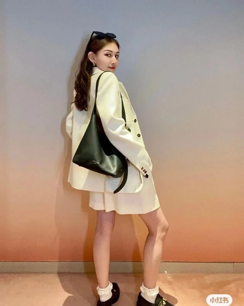 MoistureWicking Louis Vuitton Hobo Bags 39286