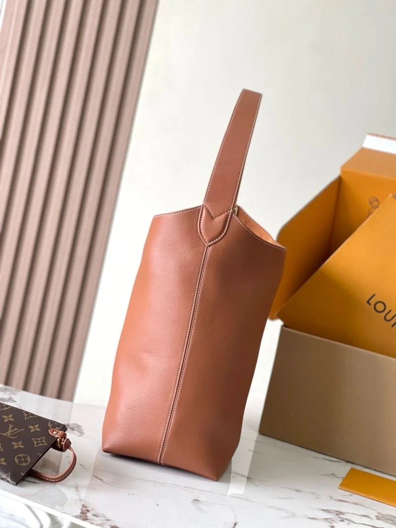 Thermal Louis Vuitton Hobo Bags 39266