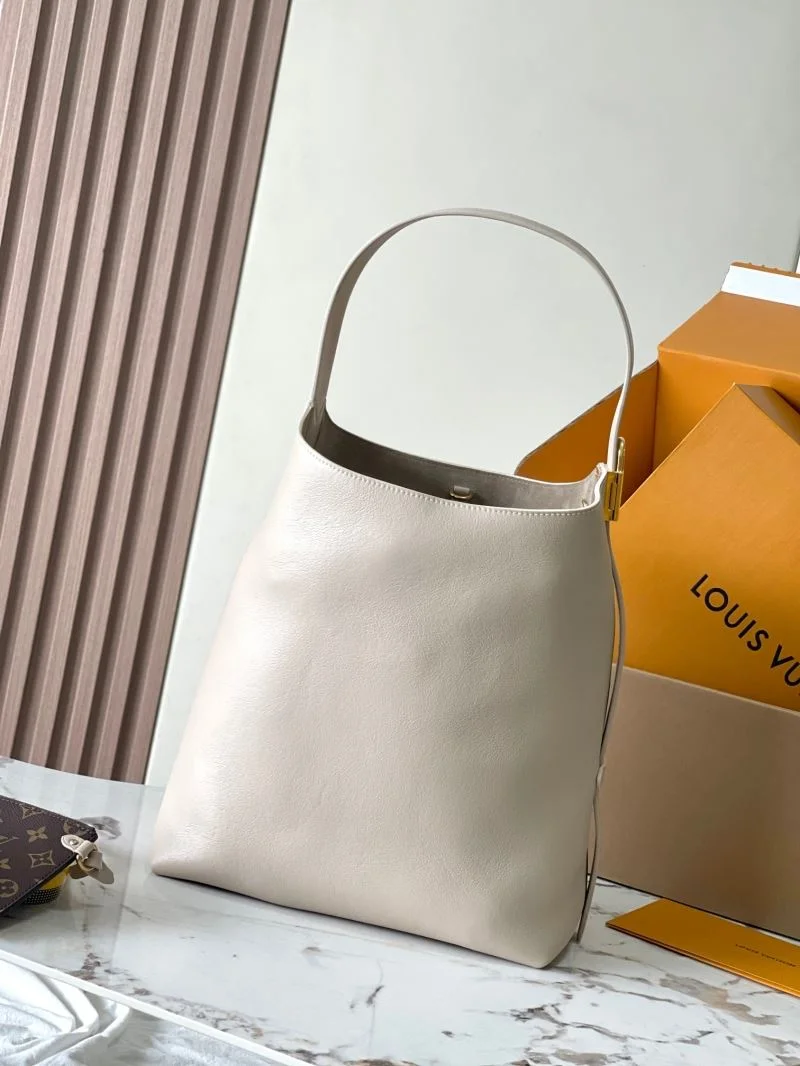 Bright Louis Vuitton Hobo Bags 39247