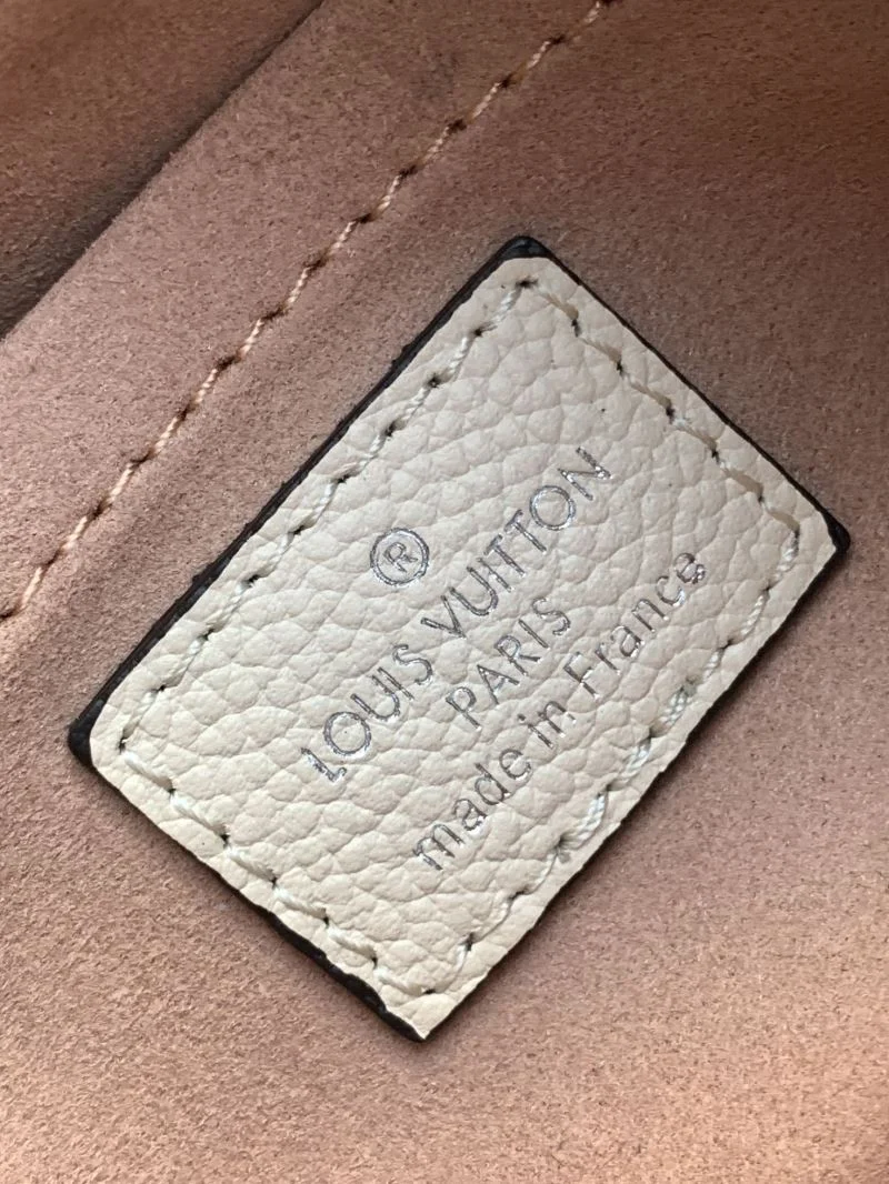 UrbanStyle Louis Vuitton Hobo Bags 39257