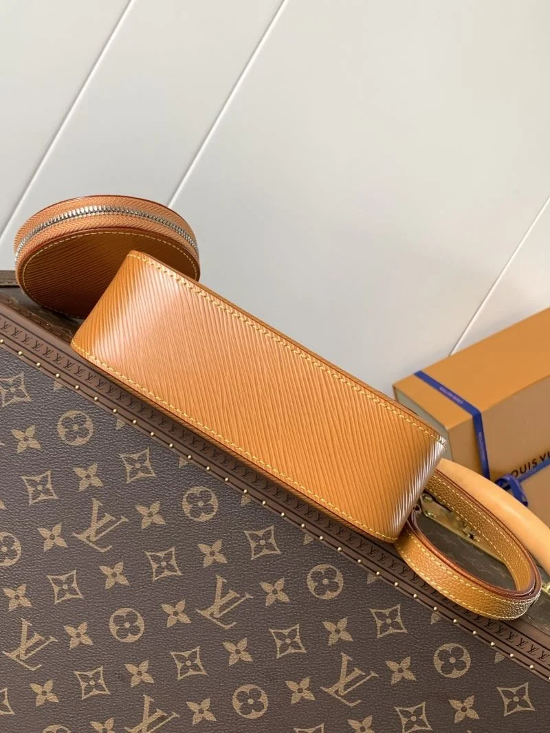 Louis Vuitton Hobo Bags RelaxedFit 39256