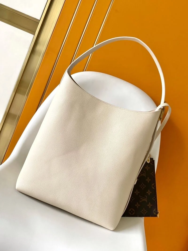 Thermal Louis Vuitton Hobo Bags 39239