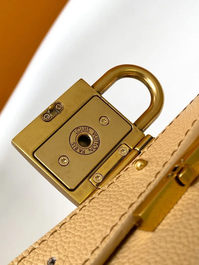 TimelessDesign Louis Vuitton Hobo Bags 39250