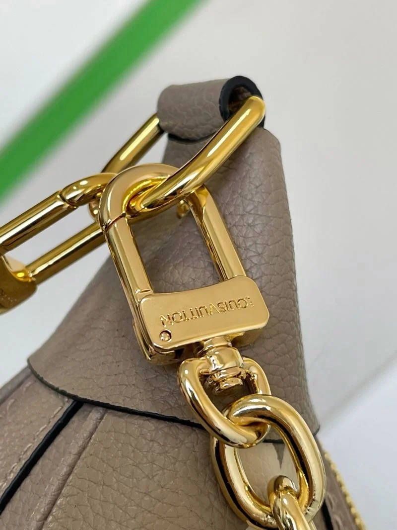 Louis Vuitton Hobo Bags Breathable 39002
