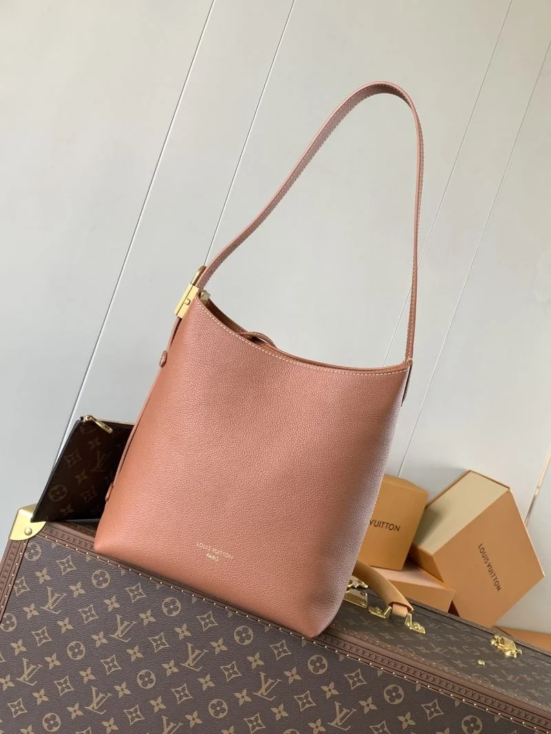 Comfortable Louis Vuitton Hobo Bags 38911