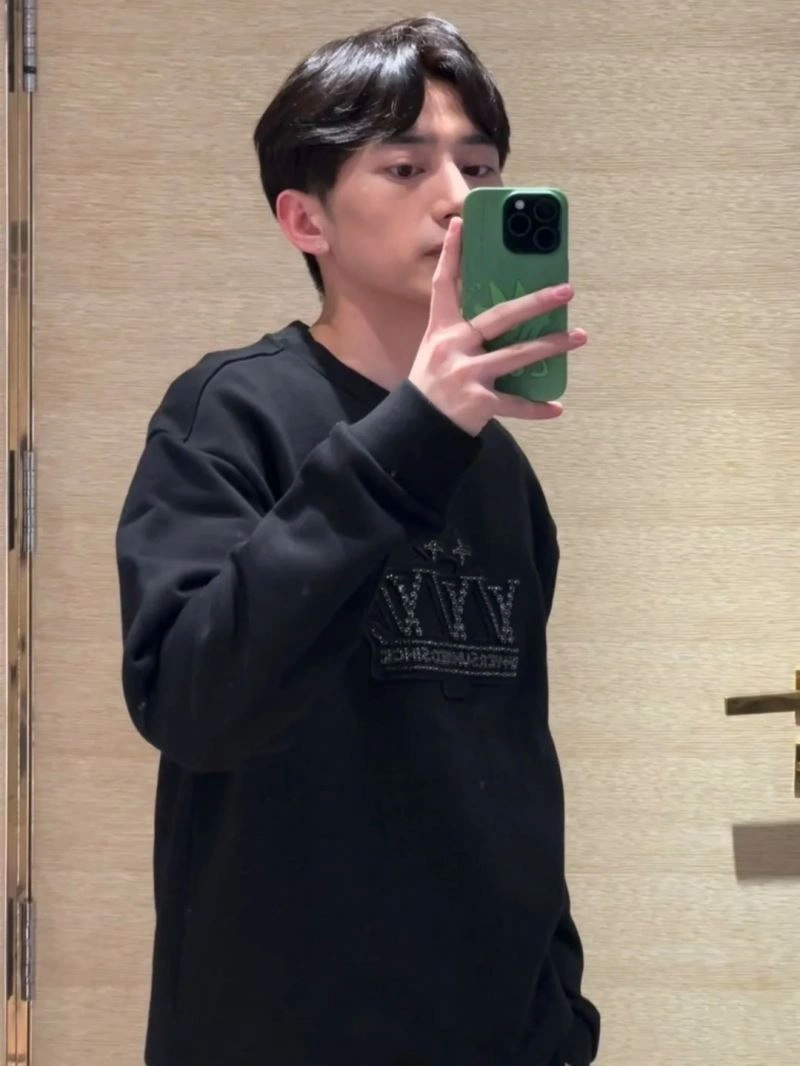Thermal Louis Vuitton Hoodies 138775