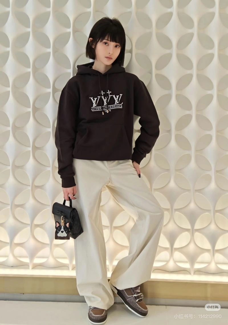NewStyle Louis Vuitton Hoodies 138801