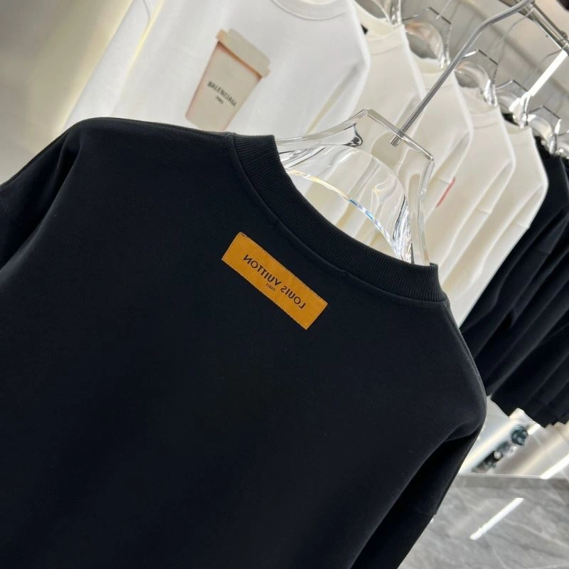 Lightweight Louis Vuitton Hoodies 137942