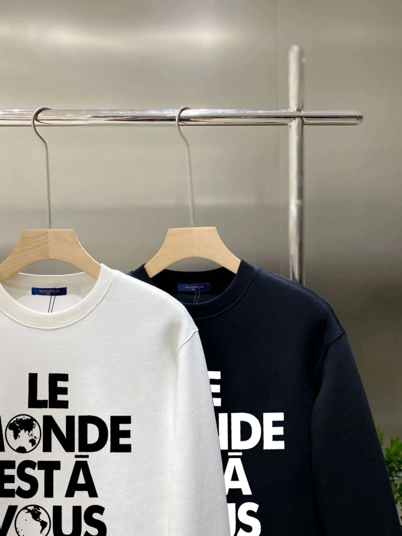 Flexible Louis Vuitton Hoodies 137926