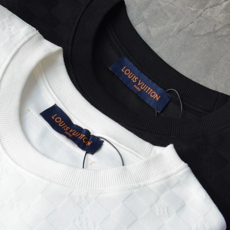 Louis Vuitton Hoodies FashionForward 130335