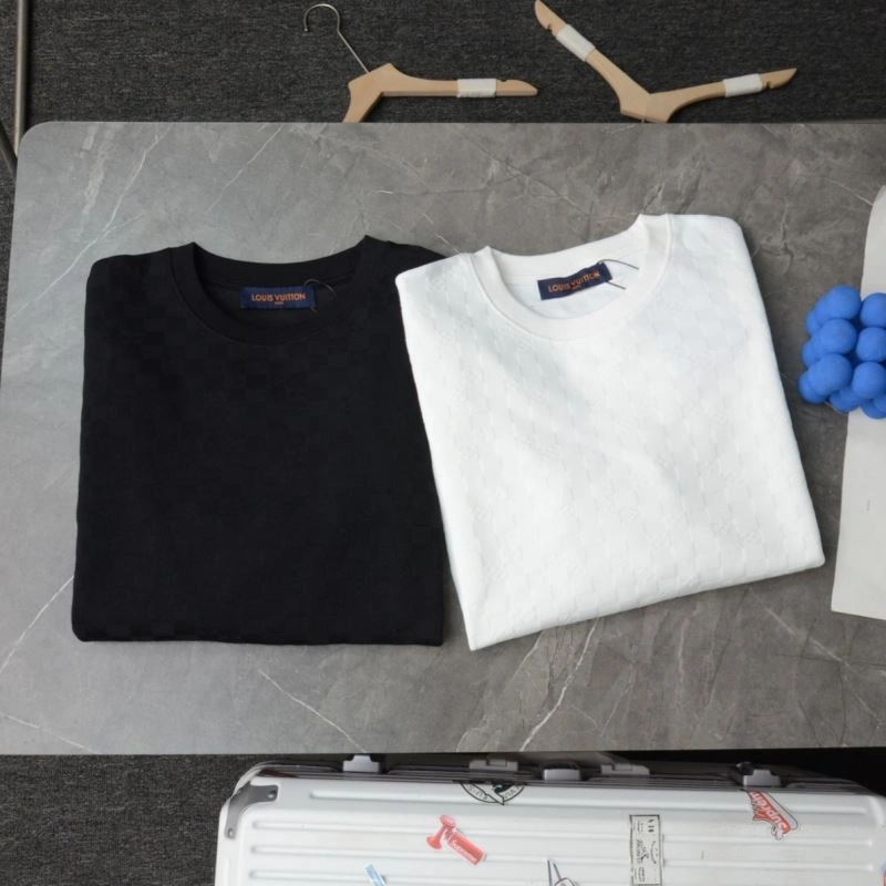 Louis Vuitton Hoodies FashionForward 130335