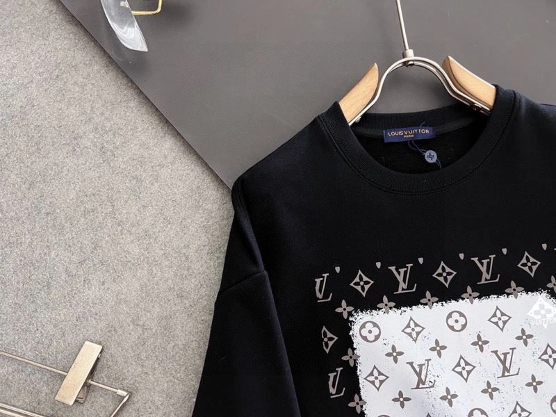 Louis Vuitton Hoodies GoodFit 136053