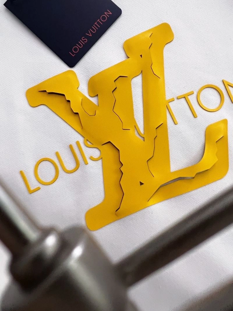 Packable Louis Vuitton Hoodies 135157