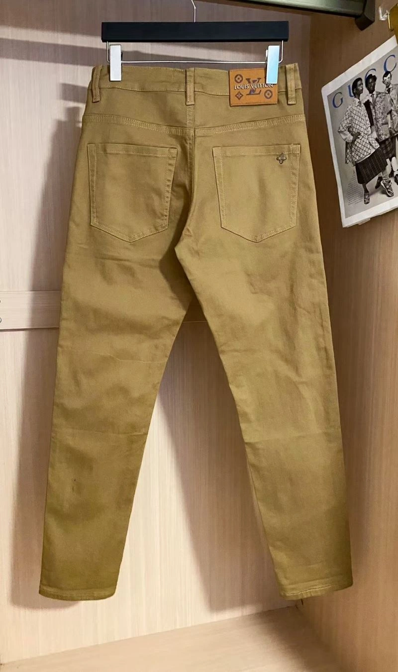 Compact Louis Vuitton Jeans 132193